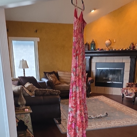 Floral Pink Maxi Dress - Picture 3 of 4